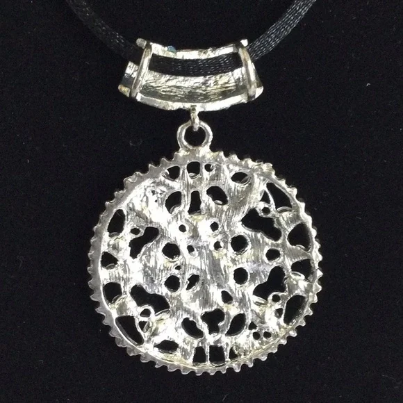 BLUE-tiful Rhinestone Necklace - Picture 2 of 6